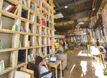 MAAN COFFEE, a book cafe popular among young people in Beijing