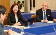 Picture of Mami Taira and Masao Kawabata